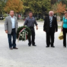 Vági delegáció is koszorúzott a székesfehérvári Wathay Ferenc emlékműnél