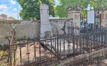 Első világháborús hősi halott sírját tisztították meg a hunyadis diákok