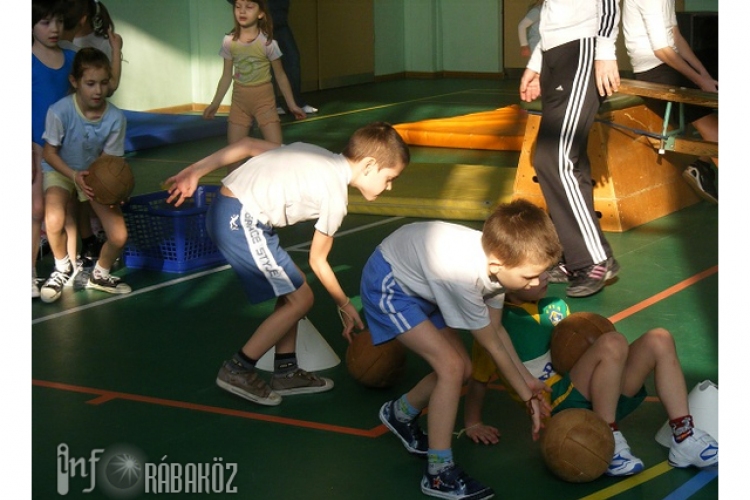 Sportdélután a csornai Széchenyi iskolában
