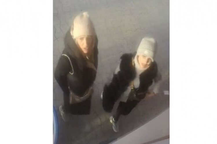 Lopott bankkártyával fizették a kajájukat