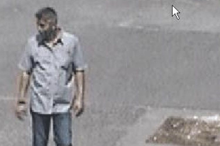 Arany ékszert lopott, keresi a rendőrség