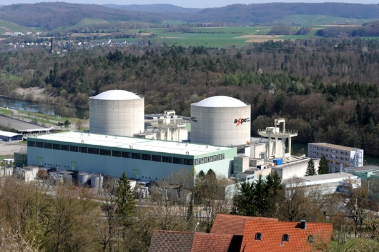 Ismét hálózatra kapcsolják a világ egyik legidősebb atomerőművét Svájcban