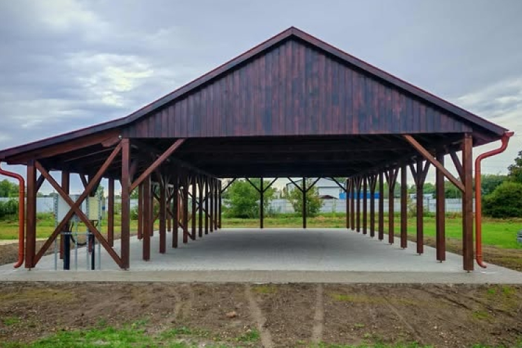 Felújítás a kapuvári MEDOSZ pályán