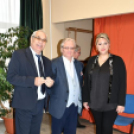 „Házhoz megy a kultúra elnevezésű” program Szanyban.