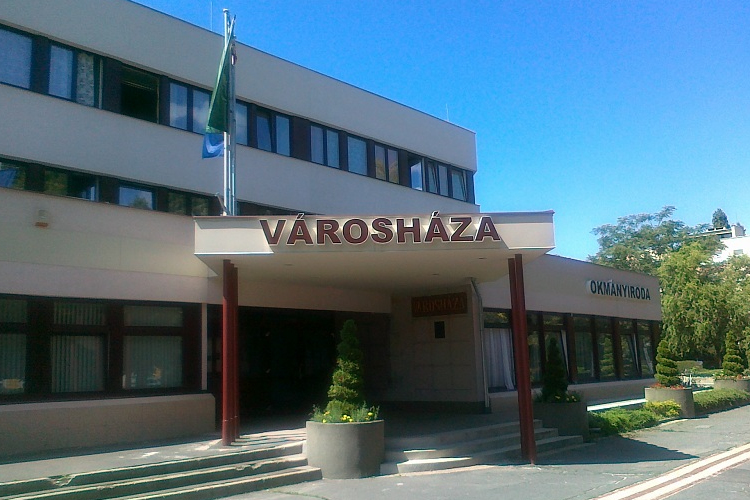 A csornai önkormányzat is megköszönte a részleges hitelátvállalást