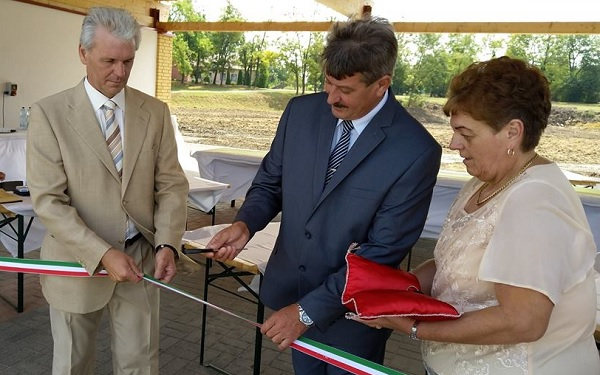 Helyi termelői piacot avattak Kónyban a falunapon