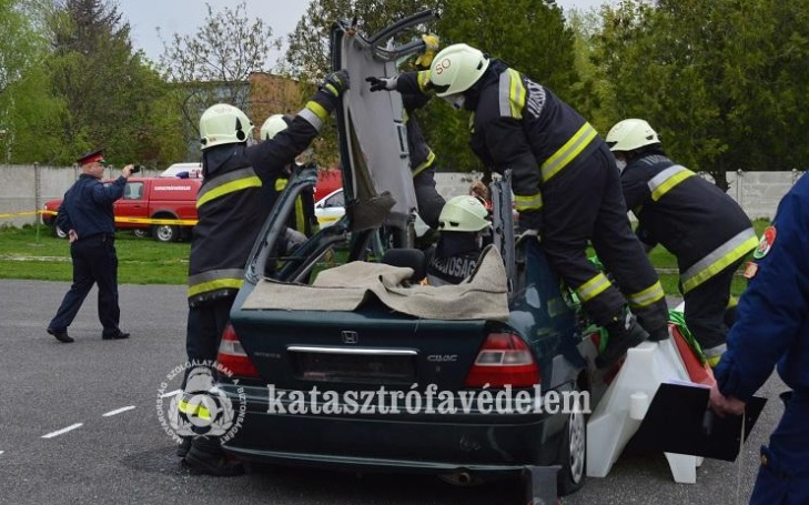 Versenyeztek megyénk hivatásos tűzoltói