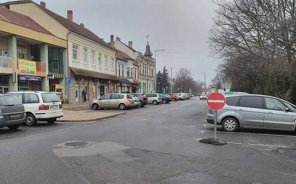 Ideiglenes forgalmi rend változás lesz hétfőtől Csorna belvárosában