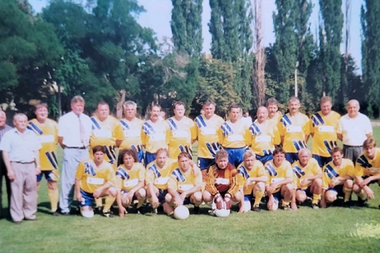 Jótékonysági árverés Jakab Áron gyógykezelésének támogatására