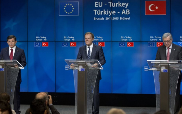 EU-török csúcs - Elvi megállapodás született a török tervezet főbb vonalairól