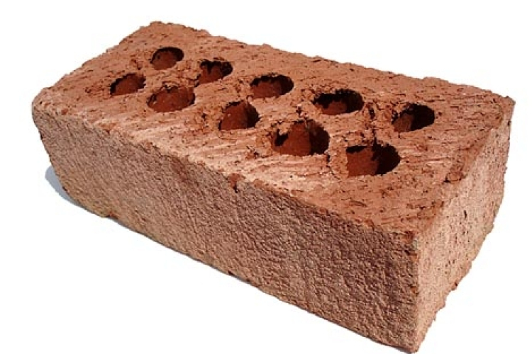 Lopni ment a négytagú vitnyédi társaság téglagyárba