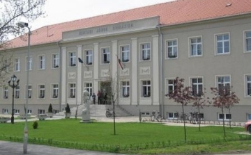 Szakmák délelőttje Csornán a Hunyadiban