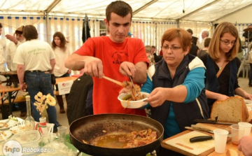 Idén is az időjárás miatt halasztották a Böllérmáj Fesztivált Kapuváron