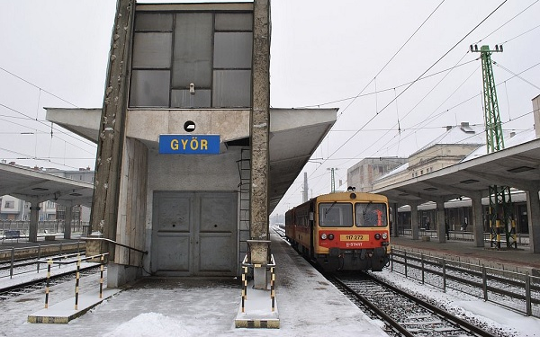 A szünet utáni első tanítási napon több vonalon is káoszba fulladt a vasúti közlekedés