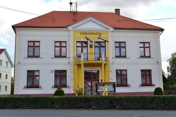 Családgondozó állást hirdettek Beledben