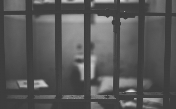 Börtön- és fegyházbüntetésre ítéltek egy párt rablásért Szekszárdon