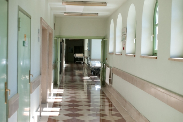 Influenza - Újabb két kórházban tilos a látogatás