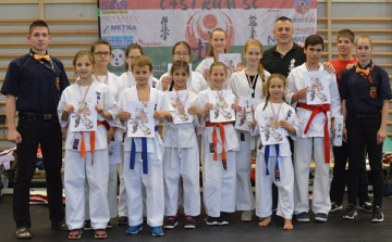 A kickboxos fiatalokat is bevetette a Castrum