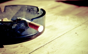 A dohányzás is okozhat tüzet