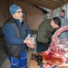 Sertést vágtak a Szany SE. labdarúgói.