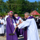 Ács Lajos győri székesegyházi kanonok, nyugalmazott plébános temetése Szanyban