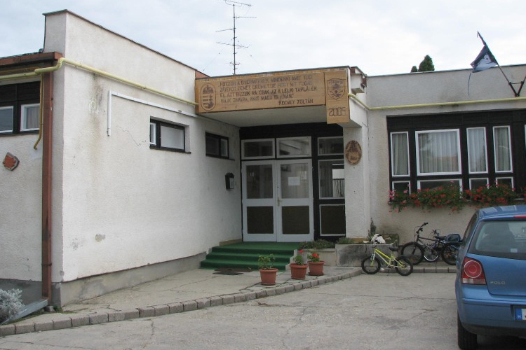 Óvónői állást hirdettek Kapuváron