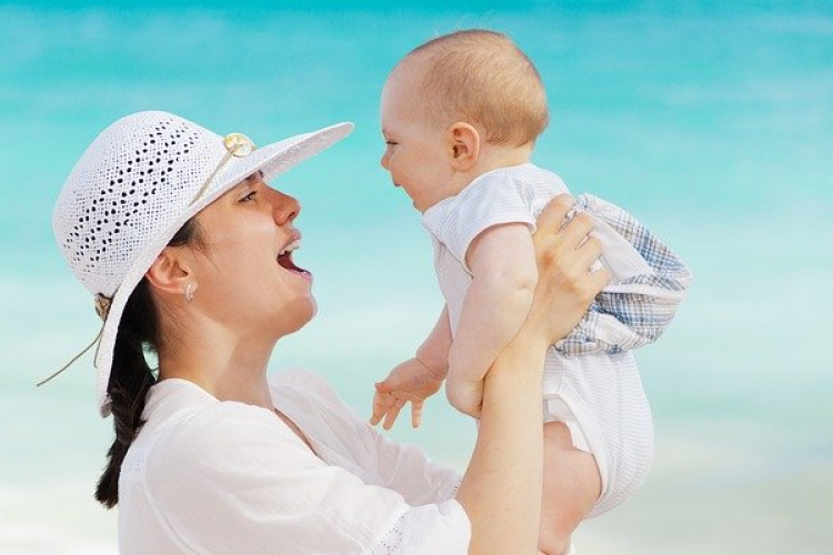 Kerekítő mondókázó foglalkozás babáknak Bágyogszováton