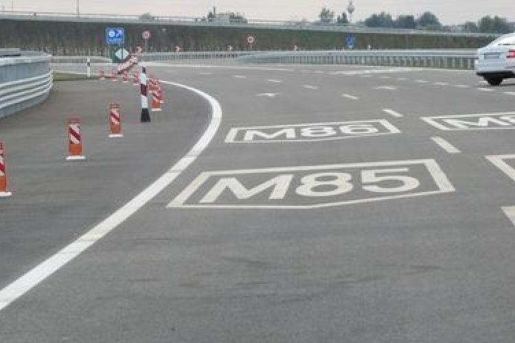 Várhatóan öt hétre lezárják az utat Farád és Jobaháza közt