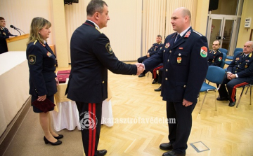 Századossá nevezték ki a csornai tűzoltót