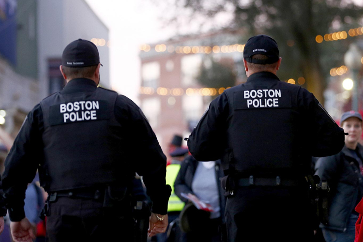 Rendőr lefejezésére készült a Bostonban agyonlőtt iszlamista 