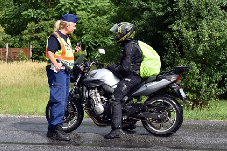 Előzzük meg a motoros baleseteket!