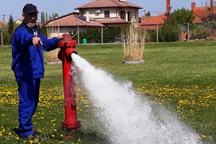 Vízhálózat öblítést végez a Pannon-Víz Csornán, Kapuváron és a környező településeken