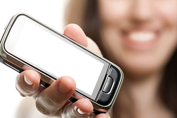 Mobilon, email-ben sem bombázhatnak kampányhirdetéssel 