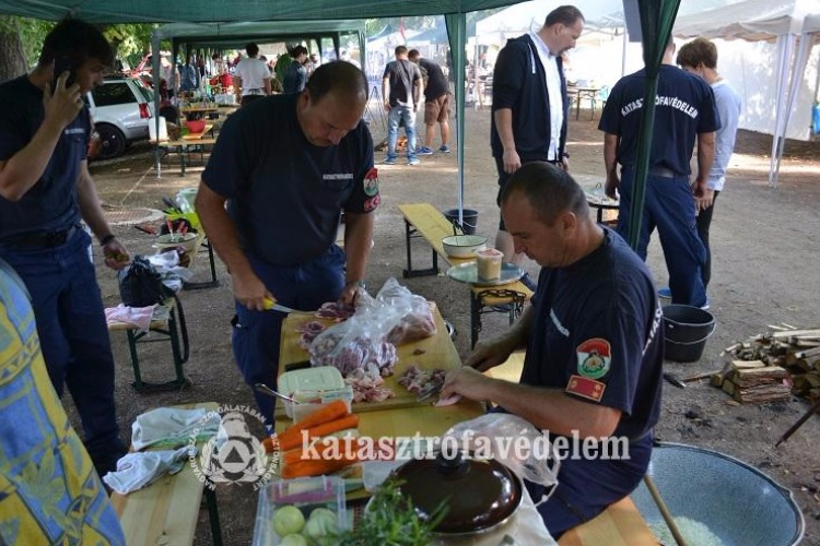 Emlékezeteset alkottak a füstölgők és a katasztrofális tárcsások