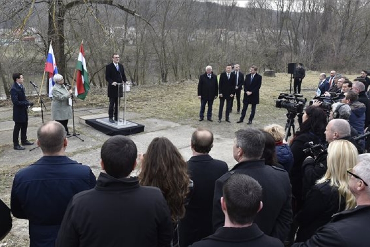 Új híd épül az Ipolyon Magyarország és Szlovákia között