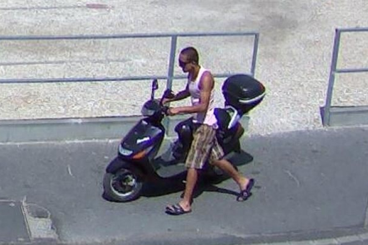 Motorkerékpárt lopott, keresi a rendőrség