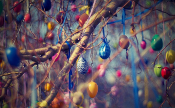 Húsvéti tojásfa díszítés Bágyogszováton