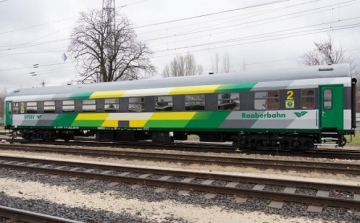 Fóliázással és kerámia bevonattal modernizálja korábbi járműveit a GYSEV