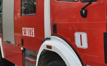 Tűzesethez siető tűzoltóautóval ütközött egy kisteherautó Szentendrén
