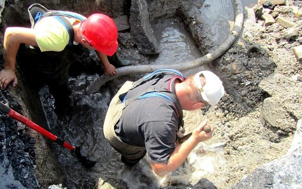 Csőtörés volt Kapuváron a Fürdő utcai lakótelepen