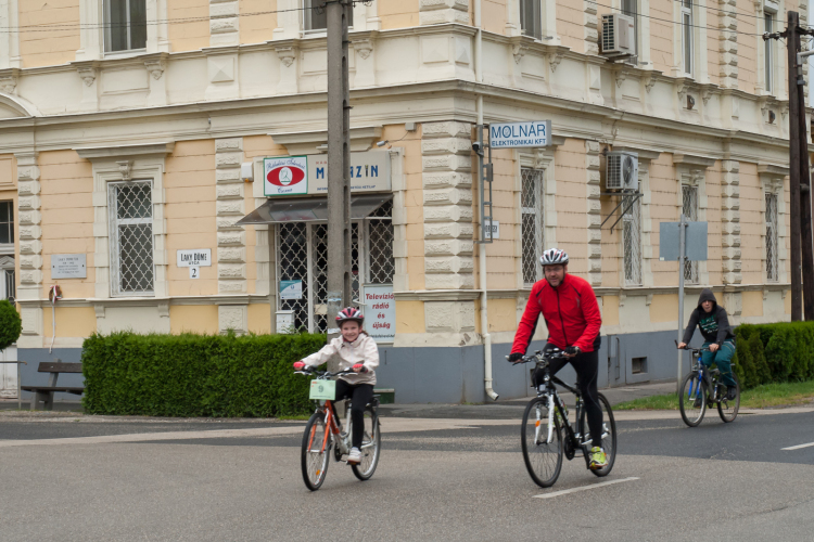 Hungarovelo kerékpáros nap