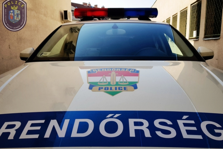 Más traktorját adta el 