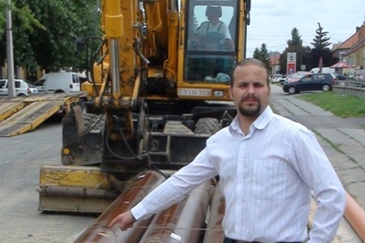 Folytatódik a szennyvízcsatorna rekonstrukció Csornán