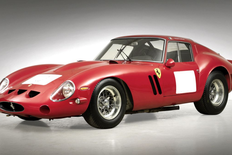 Rekordáron cserélhet gazdát egy 56 éves Ferrari