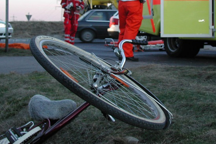 Halálos kerékpáros gázolás a 86-oson