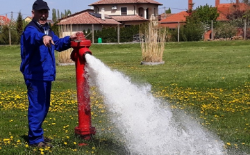 Keddtől ivóvízhálózat öblítést végez a Pannon-Víz Csornán, Farádon és Dörben
