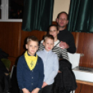 Iskolai adventi vásár a Szent Anna Katolikus Általános Iskola és Óvodában, Szanyban.