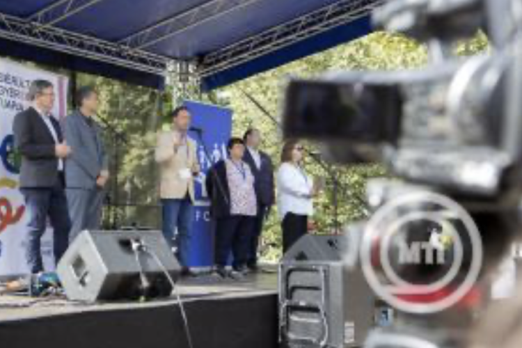 Nyitrai Zsolt és Kósa Ádám: a nyugdíjszerű ellátásban részesülők is megkapnák az élelmiszerutalványt