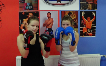 Tipli és Mokka Party: Összefogás és közös munka kick-boxban és thai boxban