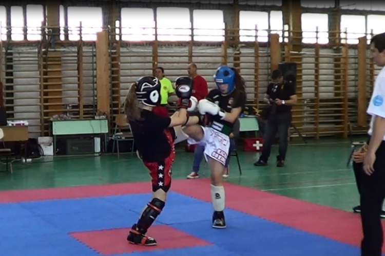 Kapuvári kick-box sikerek Dorogon